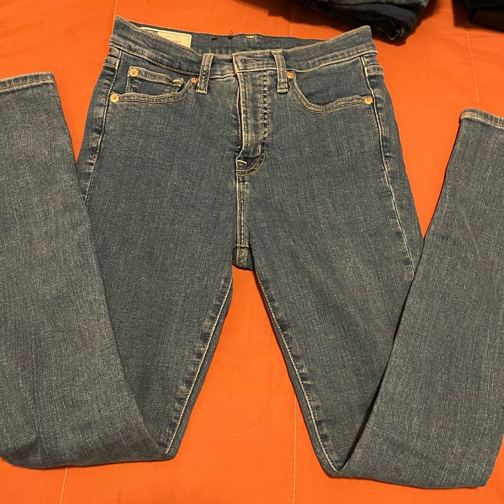 GAP Women's Skinny Jeans in Denim Blue